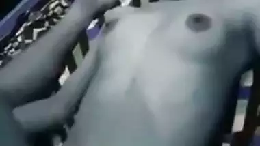 Skinny Desi girl lets boyfriend make MMS video during XXX coupling