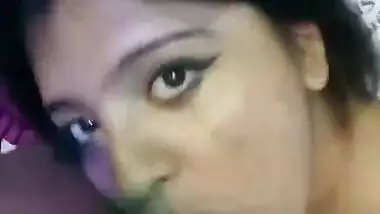 Horny Model Likes to Get her Facial Done Everytime she visits her boyfriend