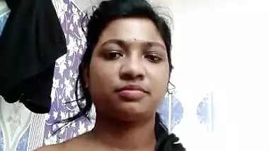 Malayali chechi nude show of her Big boobs and Pooru