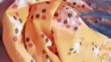 New Chamet video of desi girl in nighty showing nude figure