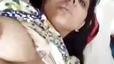 Horny Desi wife has a hot self-satisfaction XXX act on camera MMS