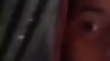 Cute virgin Desi XXX girl shows her teen boobs and pussy on cam