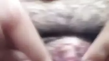 Kanpur girl strips and records her desi nude mms