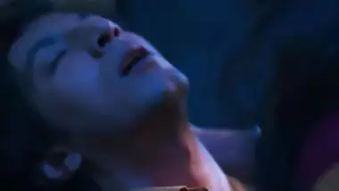 Sexy Indian Kavita Bhabhi Ke Saath Bus Me Chudai