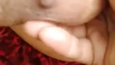 Colg gf showing huge boobs in garden wid audio