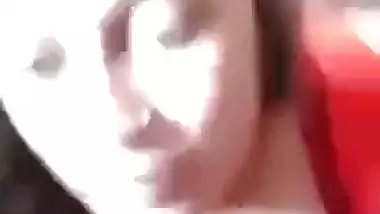 A quick desi blowjob of Bihari Bhabhi to her lover