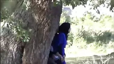 Paki slut wife fucked by her boss outdoor in the forest, Desi mms
