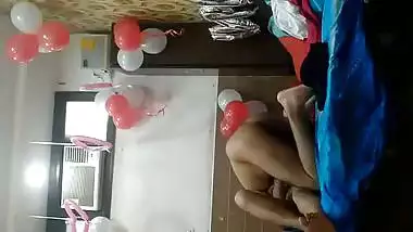 Loud moaning Indian XXX video with friends wife