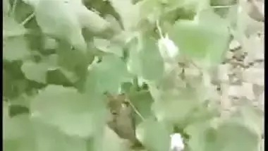 Village wife is caught fucking outdoor with lover, desi mms scandal sex