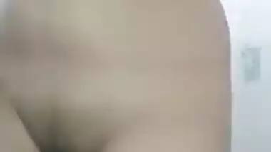 Female from Indian village comes out with her XXX zones naked in sex show