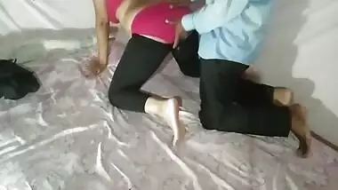 Jungle Me Mili Dost Ki Maa Ko Ghar Lakar Choda - Fuck My Stepmom