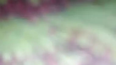 Guy bonks amateur Desi porn XXX model who is popular thanks to MMS clip