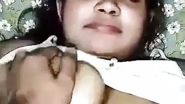 Lover presses his sleeping GF’s big boobs