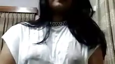 Super Hot Look Desi Girl Showing Her Nude Body 2 New Leak Video Part 1
