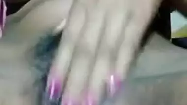 Desi booby XXX girl takes nude video for her horny lover