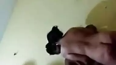 Desi couple is going to enjoy sex in horizontal amateur XXX video