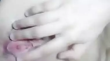 Today Exclusive- Cute Desi Girl Record Her Nude Video Part 3