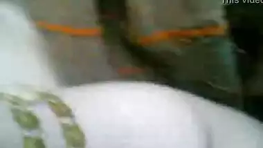 XXX vidoes of an amateur girl having fun with boyfriend in his car