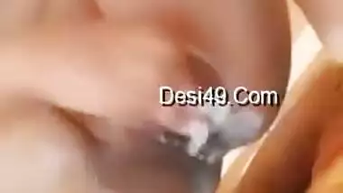 Today Exclusive-cute Lankan Tamil Girl Showing Her Boobs And Pussy Part 2