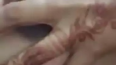 Nice Desi girl with pink lips touches XXX parts in the shower room