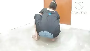 Indian Mom In Nighty Cleaning Home Show Porn Radar Your Priya Bhabhi