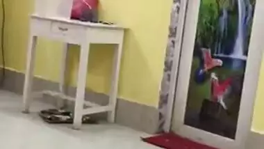 Drunk Desi bitch dances all naked shaking her big XXX tits and booty