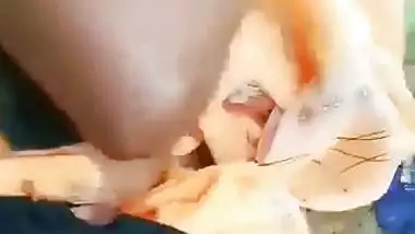 Cheating lady enjoys outdoor Tamil sex with her lover