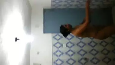 Srilankan bathing hiddencam video
